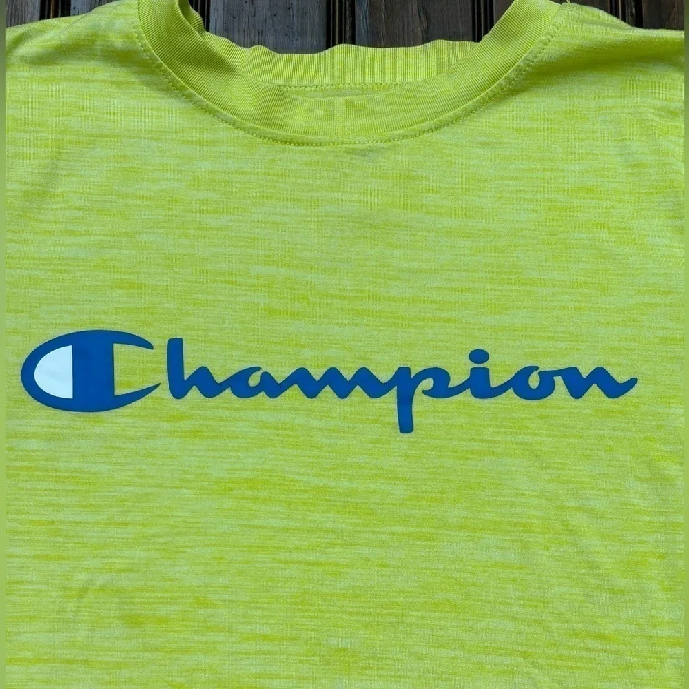 Boys (10-12) Champion tee